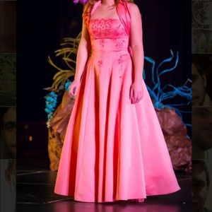 Coral, sleeveless ballgown